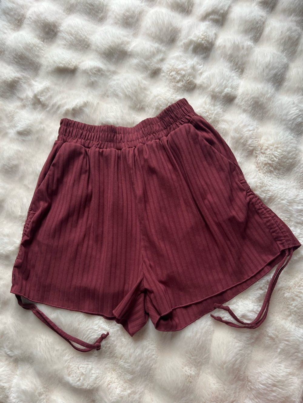 Listicle Ribbed Wine Drawstring Lounge Shorts